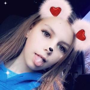 Meet your Posher, Hayley